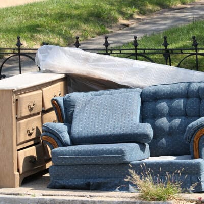 Furniture Removal Seattle Services, How To Dispose Of Old Sofa Ireland