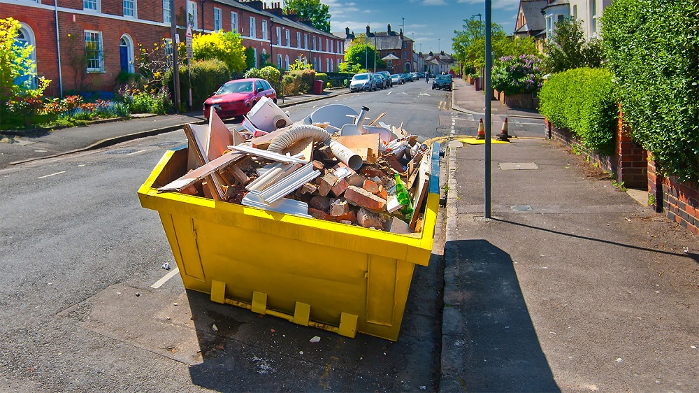 Avoid Illegal Dumping In Shoreline: The Dangers Of Cheap Junk Removal Services