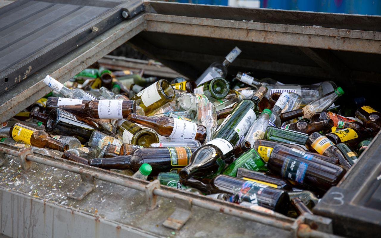 The ABCs of Glass Recycling: Can You Recycle Glass? - GreenCitizen