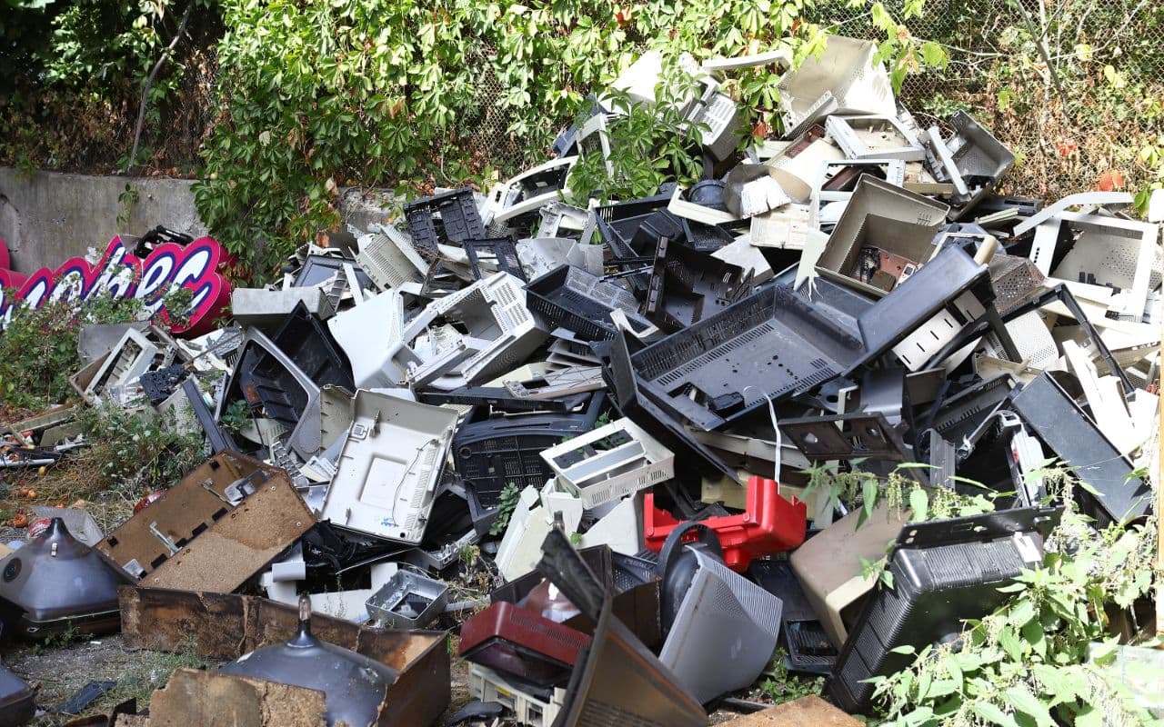 Avoid Illegal Dumping In Des Moines: The Dangers Of Cheap Junk Removal Services