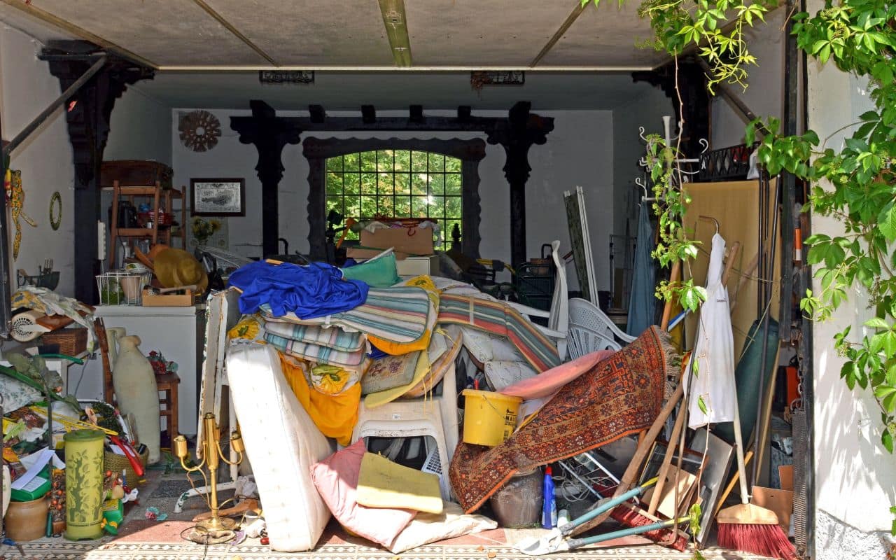 Avoid Illegal Dumping In Salmon Creek: The Dangers Of Cheap Junk Removal Services