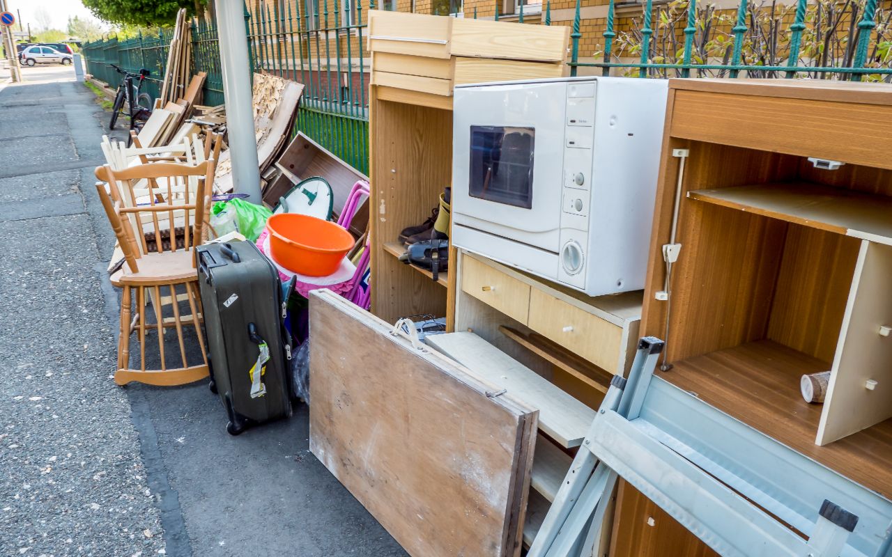 Residential Junk Removal Seattle Seattle - Furniture, Couches, Appliances